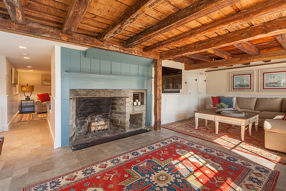 Real Estate Photography Interior Design Photographer from Connecticut - Robb Cyr